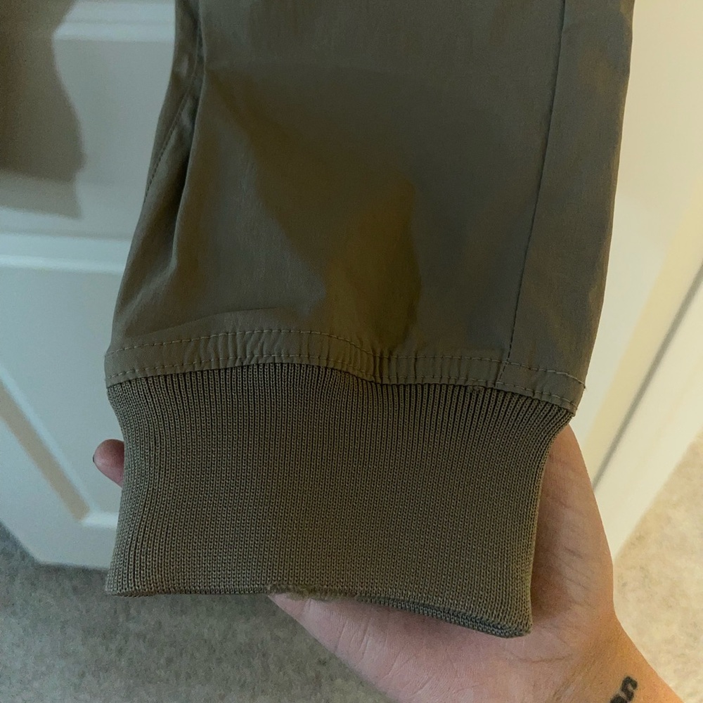 H&M khaki cargo slim joggers - Picture 6 of 6